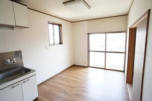 住吉ハイツ5号棟の物件内観写真